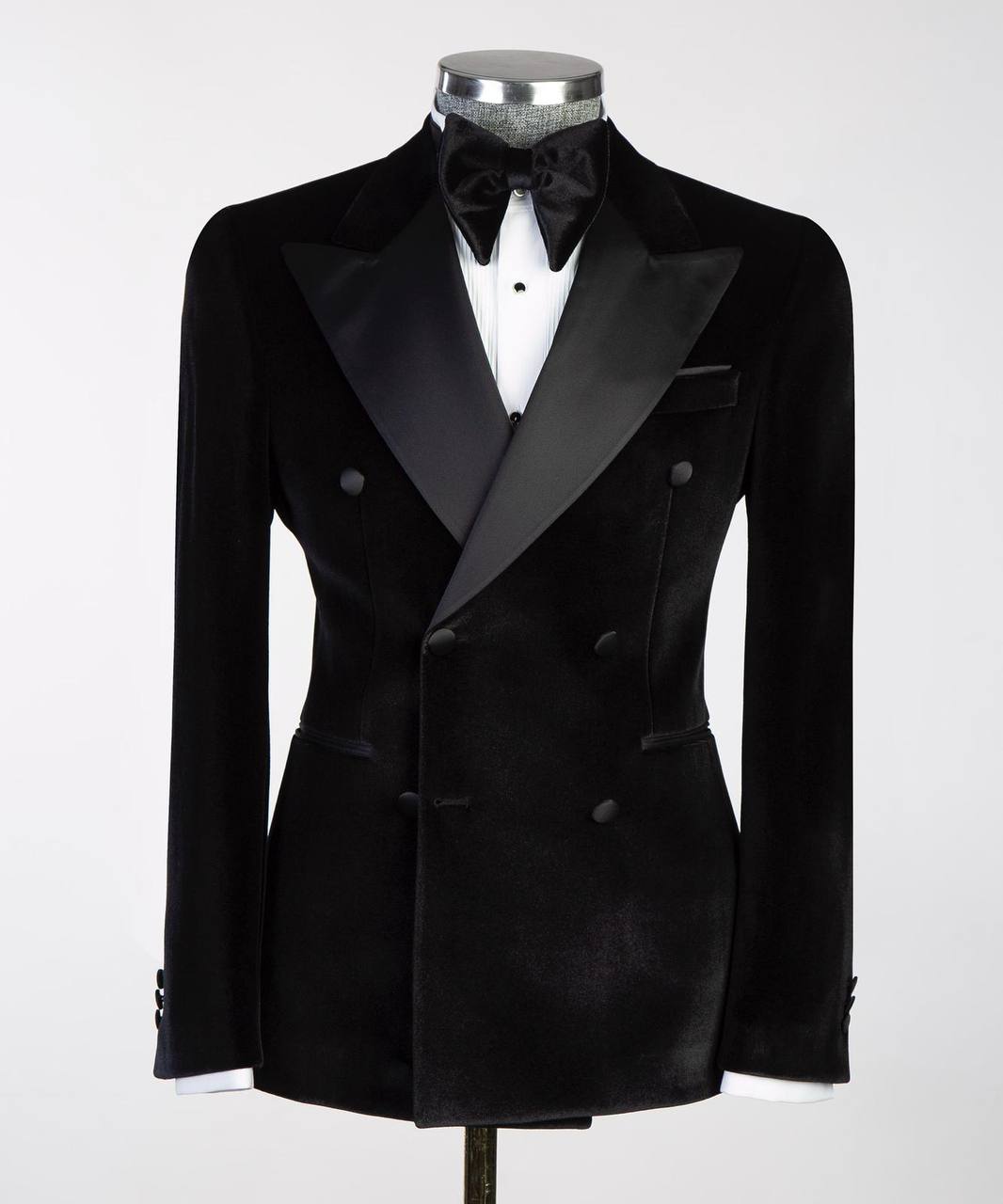 Noir Majesty