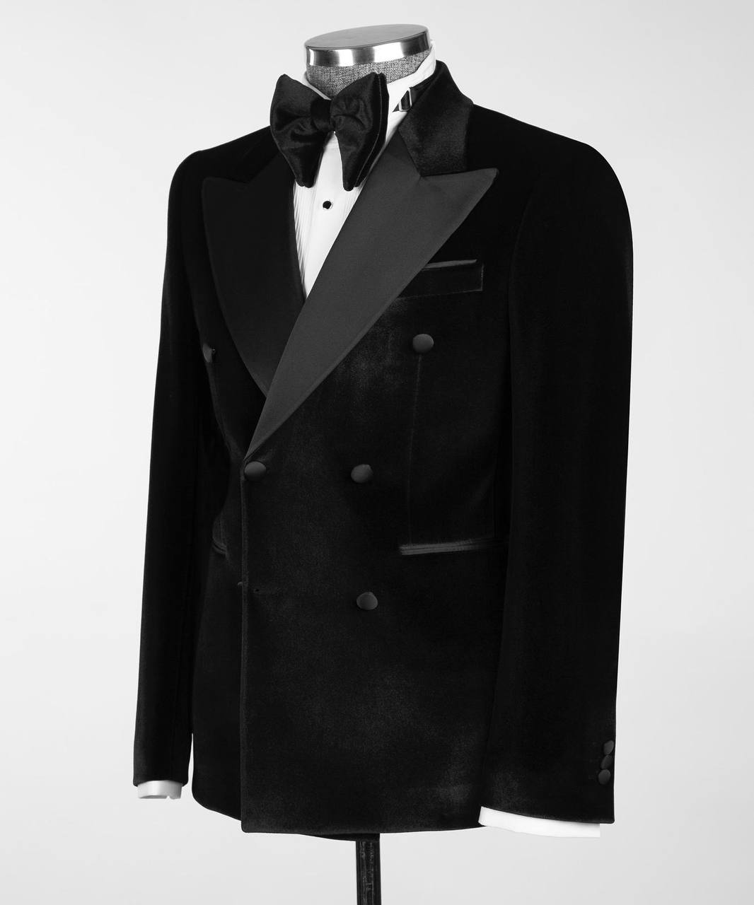 Noir Majesty